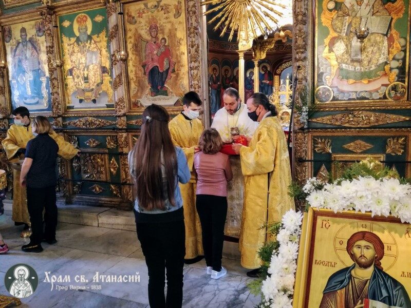 Цветница в храм "Св. Атанасий" Варна