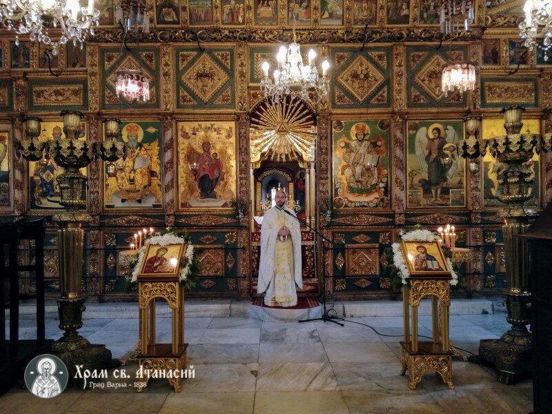 Цветница в храм "Св. Атанасий" Варна