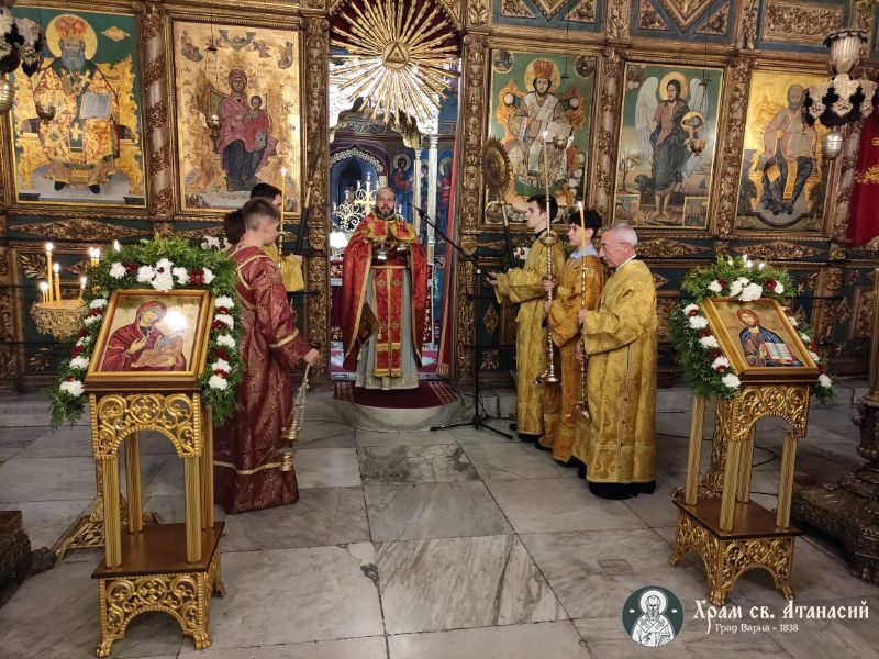 Възкресение Христово в храм "Св. Атанасий"