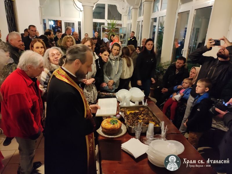Възкресение Христово в храм "Св. Атанасий"