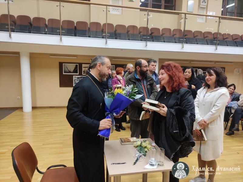 "Светлината на живота" - представяне на новата книга на отец Дончо Александров